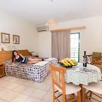 Eligonia Aparthotel