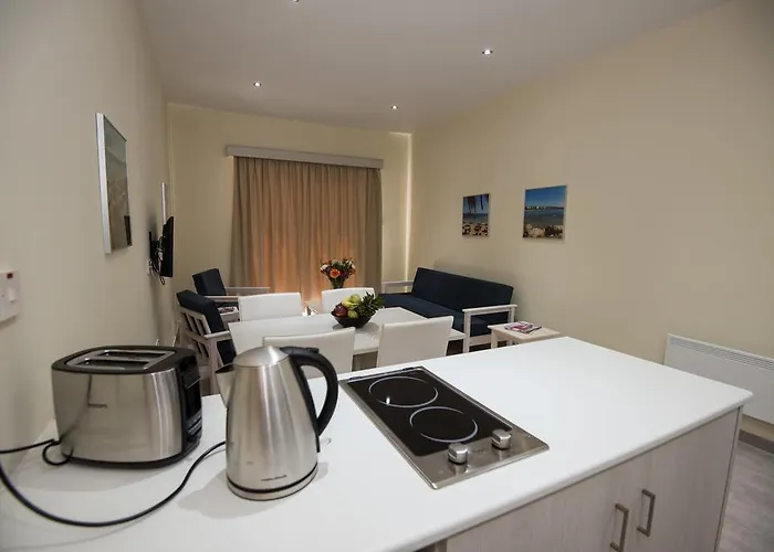 Aparthotel Eligonia 4*