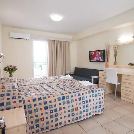 Eligonia Lägenhetshotell Ayia Napa
