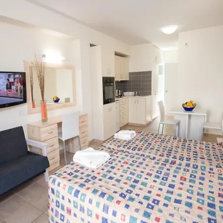 Eligonia 4*