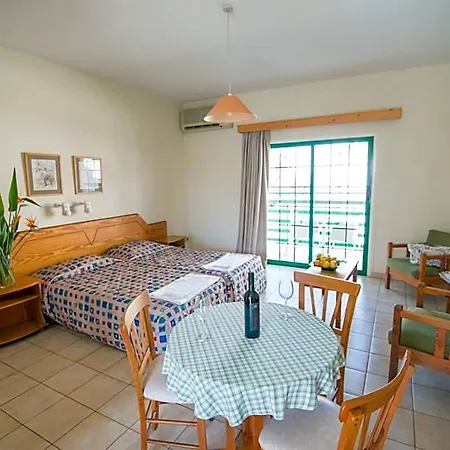 Eligonia Aparthotel