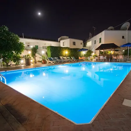 Lägenhetshotell Eligonia 3*