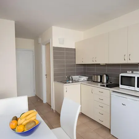 Eligonia Aparthotel