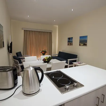 Lägenhetshotell Eligonia 4*