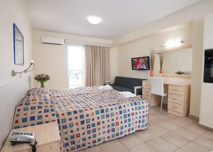 Eligonia Lägenhetshotell Ayia Napa